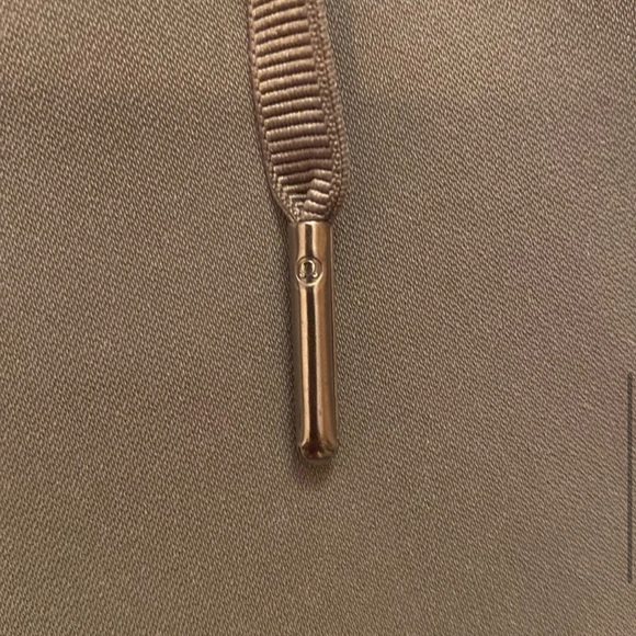 Lululemon Grey Sage On The Fly Skirt *Woven sz 2 EUC Army Olive Green - Picture 11 of 11